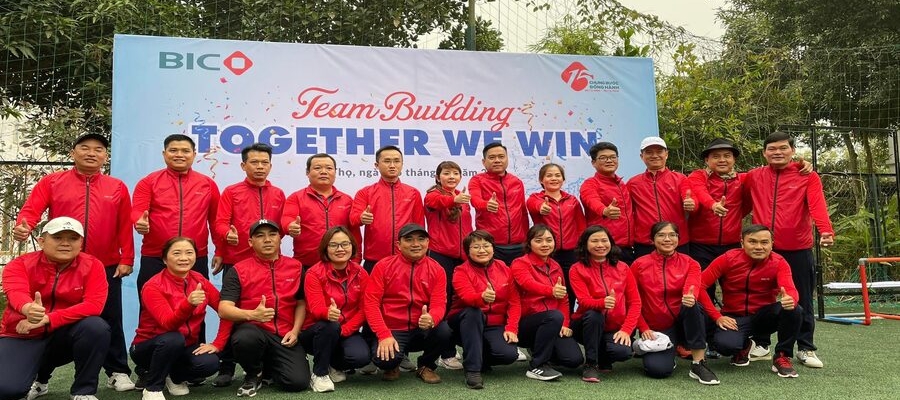 Cẩm Nang A-Z Về May Áo Khoác Đồng Phục Công Ty (Update 2025)